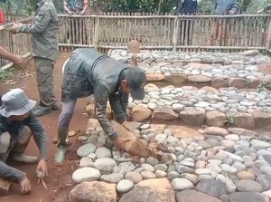 Dibangun karena Petunjuk Mimpi, 8 Makam Palsu di Cianjur Dibongkar