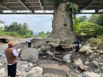 Fondasi Jembatan Kali Keruh Bumiayu Kritis Imbas Tergerus Banjir