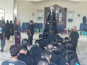 Prosesi Semana Santa di Larantuka: Berharap Berkah Tuan Ma
