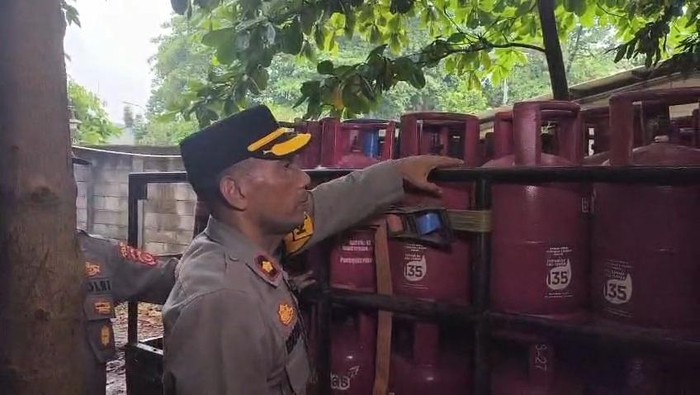 Polisi gerebek rumah tempat oplos LPG di Cileungsi Bogor