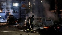 Serhiy Lysak, gubernur wilayah Dnipropetrovsk, menulis di aplikasi perpesanan Telegram bahwa 30 orang terluka, termasuk lima anak-anak. Sebanyak 16 orang dirawat di rumah sakit. 