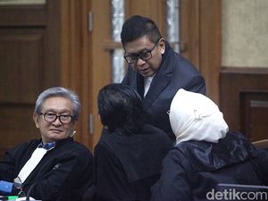 Misteri Sadapan Telepon Perintah Ibu di Sidang Hasto: Bukan Megawati, lalu Siapa?