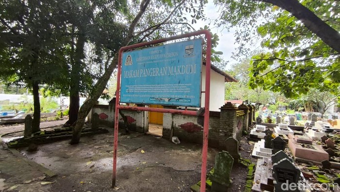 Situs Makam Pangeran Makdum.