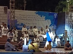 Pertama Kali Setelah Pandemi, Warga Kupang Antusias Hadiri Prosesi Jalan Salib