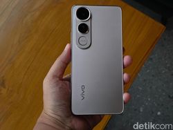 Wujud Vivo V50 Lite 5G, HP Rp 4 Jutaan Stylish dan Tahan Banting