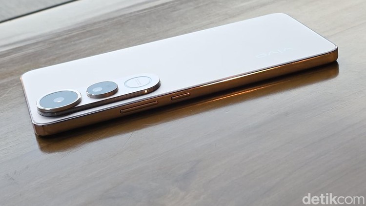 Vivo V50 Lite 5G