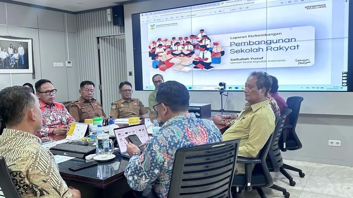 Wakil Bupati Bone Andi Akmal Pasluddin bersama jajaran OPD Pemkab Bone berkunjung ke Kemensos membahas Sekolah Rakyat.