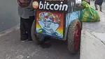 10 Tulisan di Gerobak Penjual Makanan Ini Bikin Ngakak