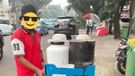 10 Tulisan di Gerobak Penjual Makanan Ini Bikin Ngakak