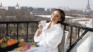 Begini Potret Seru Rossa Saat Makan di London hingga Paris