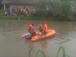 Balita Diduga Tenggelam di Sungai, BPBD Sidoarjo Masih Dalam Pencarian