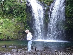 Video: Pesona Curug Batu Blek di Tasikmalaya