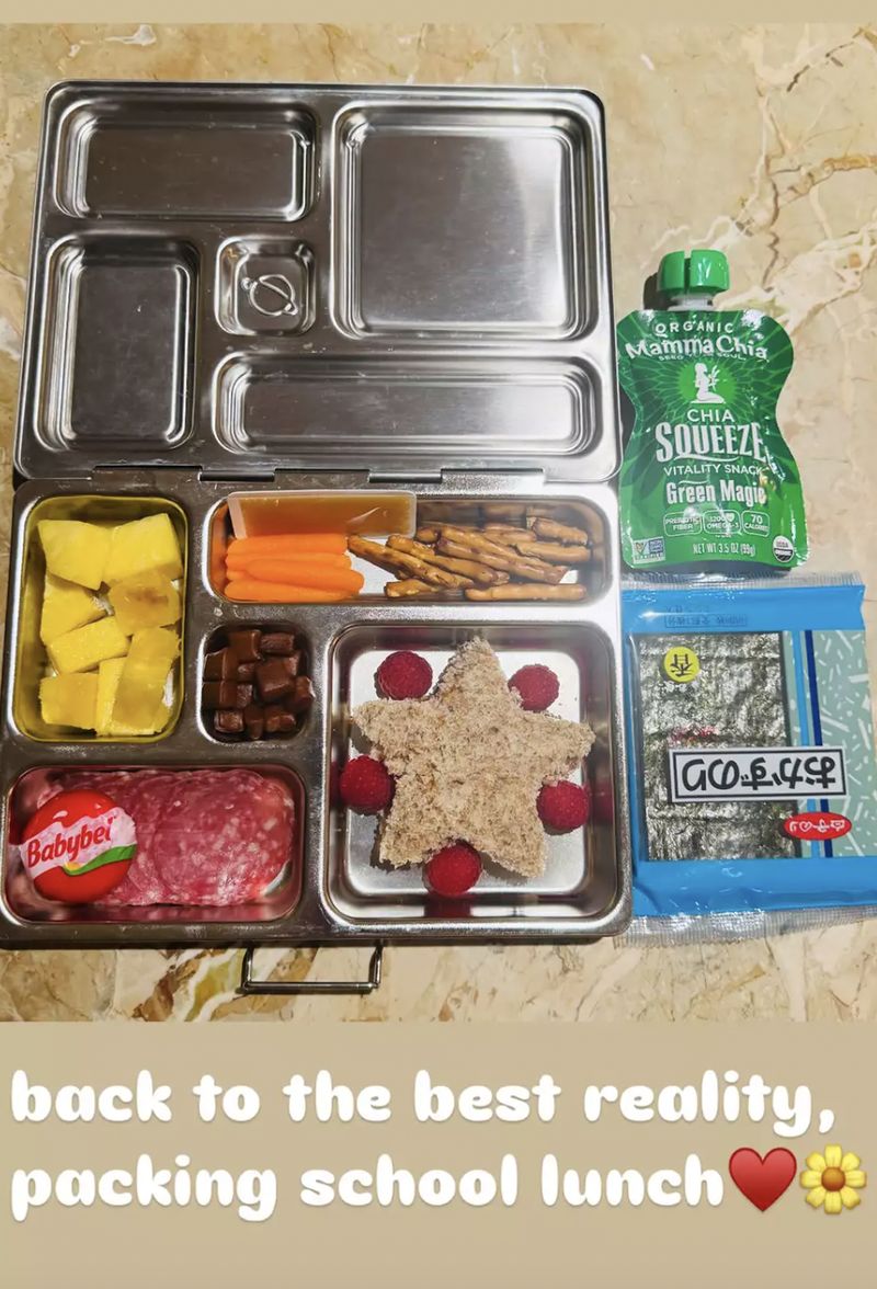 Katy Perry Pulang dari Luar Angkasa Kembali Bikin Bekal Sekolah Anak