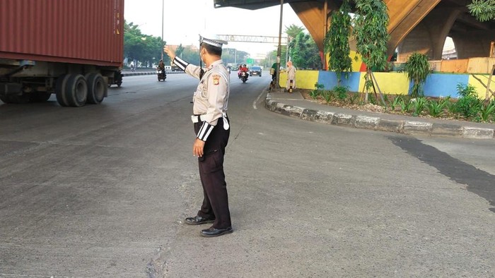 Lalin Tanah Merah lancar