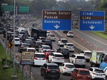 Video: Gerbang Tol Ciawi Padat, One Way Arah Puncak Bogor Diterapkan
