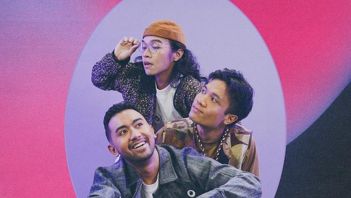 Lirik lagu Semesta Asmara