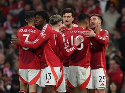 MU masih punya sisa satu laga kandang di musim ini kontra Aston Villa pada 25 Mei. Jika kalah juga, MU akan bikin rekor baru dengan 10 kekalahan kandang dalam semusim (Reuters)