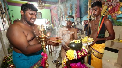 Melihat Ritual Kodi Yetram Etnik Tamil di Aceh