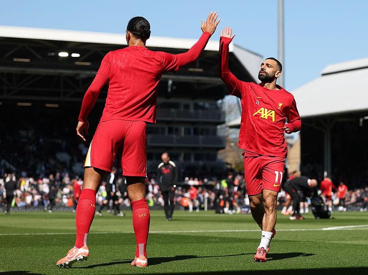 10 Pemain Liverpool Gaji Tertinggi usai Kontrak Baru VVD dan Mo Salah