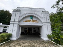Melihat Koleksi Museum Pusaka Keraton Kasepuhan Cirebon