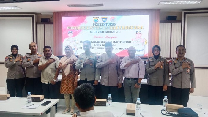 Polresta Sidoarjo Bentuk Pokdarkamtibmas