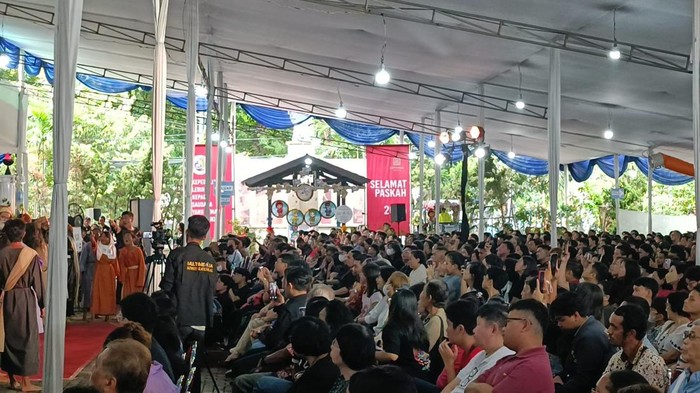 Suasana di Gereja Katedral Jakarta