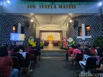 Khidmatnya Jumat Agung di Katedral Semarang