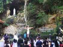 Visualisasi Jalan Salib di Blora, Mengenang Kesengsaraan Tuhan