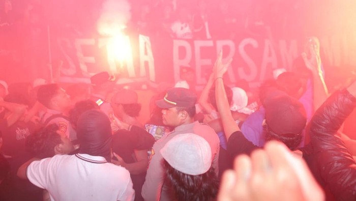 Wakapolres Lamongan Pimpin Langsung Pengamanan Anniversary ke-58 Persela
