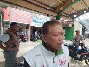 Cerita Ojek Pangkalan Dapat Untung Saat Macet Pelabuhan Tanjung Priok