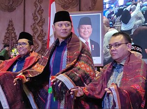 Video Warga Kompak Laporkan Jalanan di Tapsel Jelek ke Menko AHY