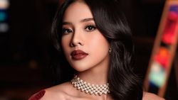 Siap Goyang? Nih, Potret Anya Geraldine Jadi Biduan!