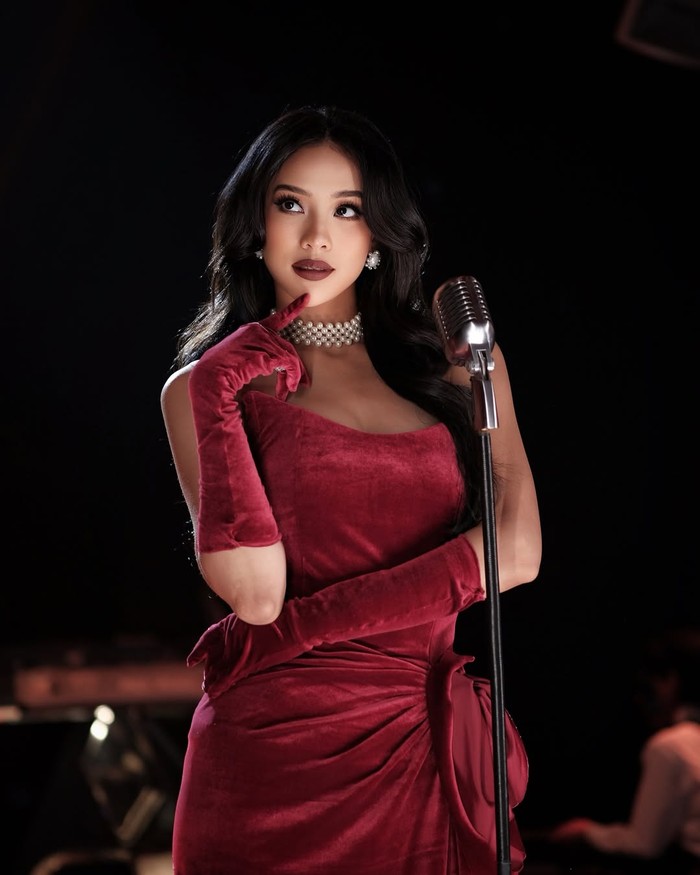 Anya Geraldine