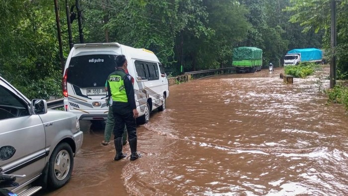 Banjir di TN Baluarn Situbondo