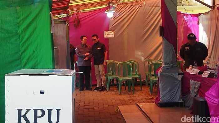 Bawaslu RI mengawasi secara langsung pemungutan suara ulang (PSU) pemilihan Bupati Kabupaten Serang, Banten. (Kurniawan/detikcom).