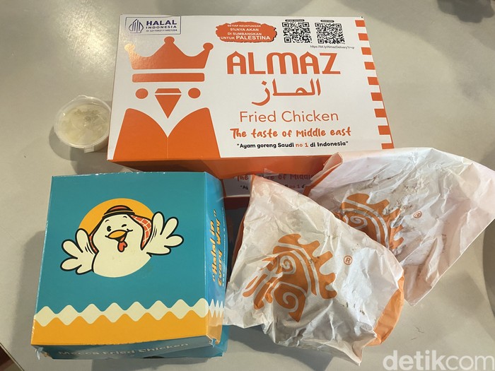 Cicip 3 Ayam Goreng Arab Berbumbu Rempah Khas, Mana Paling Enak? Cicip 3 Ayam Goreng Arab Berbumbu Rempah Khas, Mana Paling Enak?