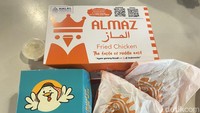 Tiga di antaranya adalah Almaz Fried Chicken, Zangos Hot Chicken, dan Mecca Fried Chicken. Foto: Detikcom / Atiqa Rana