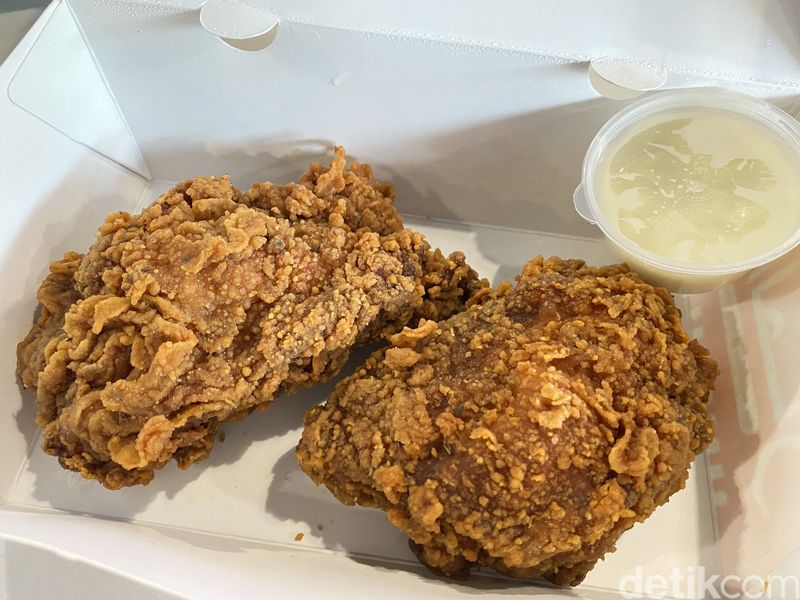Cicip 3 Ayam Goreng Arab Berbumbu Rempah Khas, Mana Paling Enak?