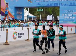 Ini Tiangong Ultra Pemenang Half-Marathon Robot Humanoid Pertama di Dunia
