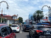 Jalanan Bandung yang Ramai Saat Libur Panjang