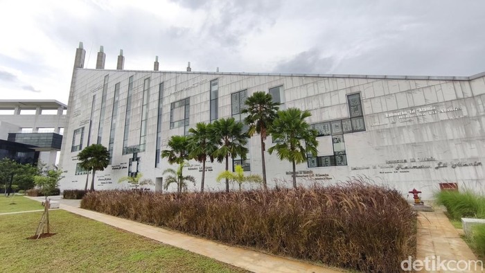 Masjid Kampus UIII