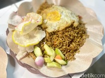 Antre 1,5 Jam Demi Nasi Goreng Bang Boim yang Viral di Pluit Karang