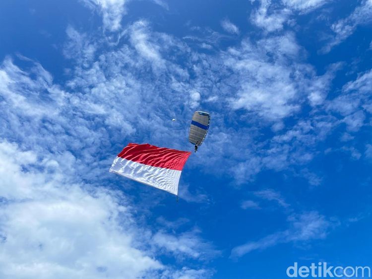 Potret Pameran Pesawat Terbang di Pangandaran