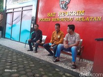 Mobil Cawabup Bengkulu Selatan Diadang-Digeledah Saat Hadiri Acara Pernikahan