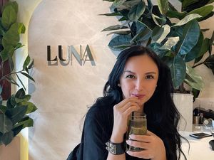 Potret Awet Muda Tata Cahyani, Mantan Istri Tommy Soeharto yang Ultah ke-50