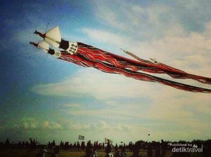 Musim Layang-Layang Bali Mulai April-Agustus, Langit Jadi Kanvasnya