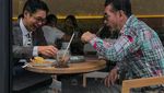Brandon Salim Kompak bareng Ferry Salim saat Kulineran di Thailand