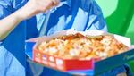 Gaya Keren Lee Min Ho saat Makan Ayam Goreng dan Pizza