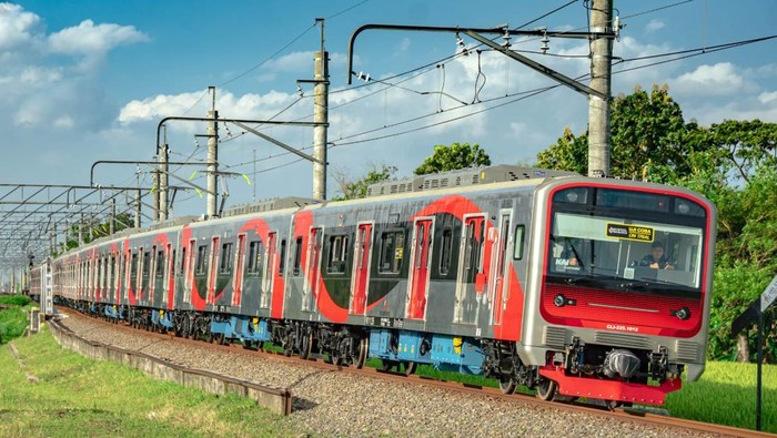 KRL Jabodetabek buatan INKA KRL Jabodetabek buatan INKA