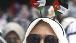 Massa Gelar Aksi Stop Genosida Palestina di depan Kedubes AS Jakarta